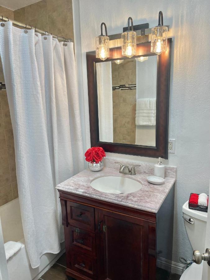 “Beautifull Cozy Studio…With Private Entrance” Las Vegas Exteriör bild
