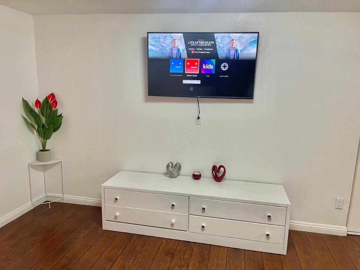 “Beautifull Cozy Studio…With Private Entrance” Las Vegas Exteriör bild